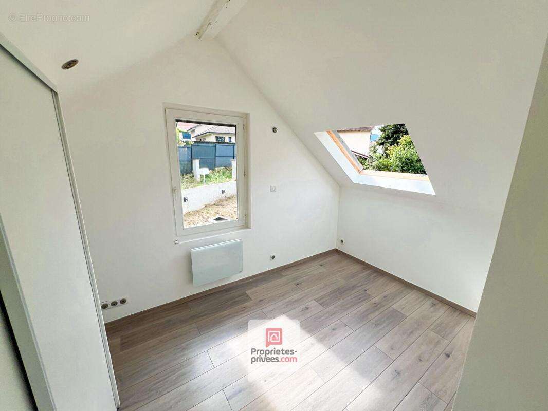 Maison à SAINT-MARTIN-D'URIAGE