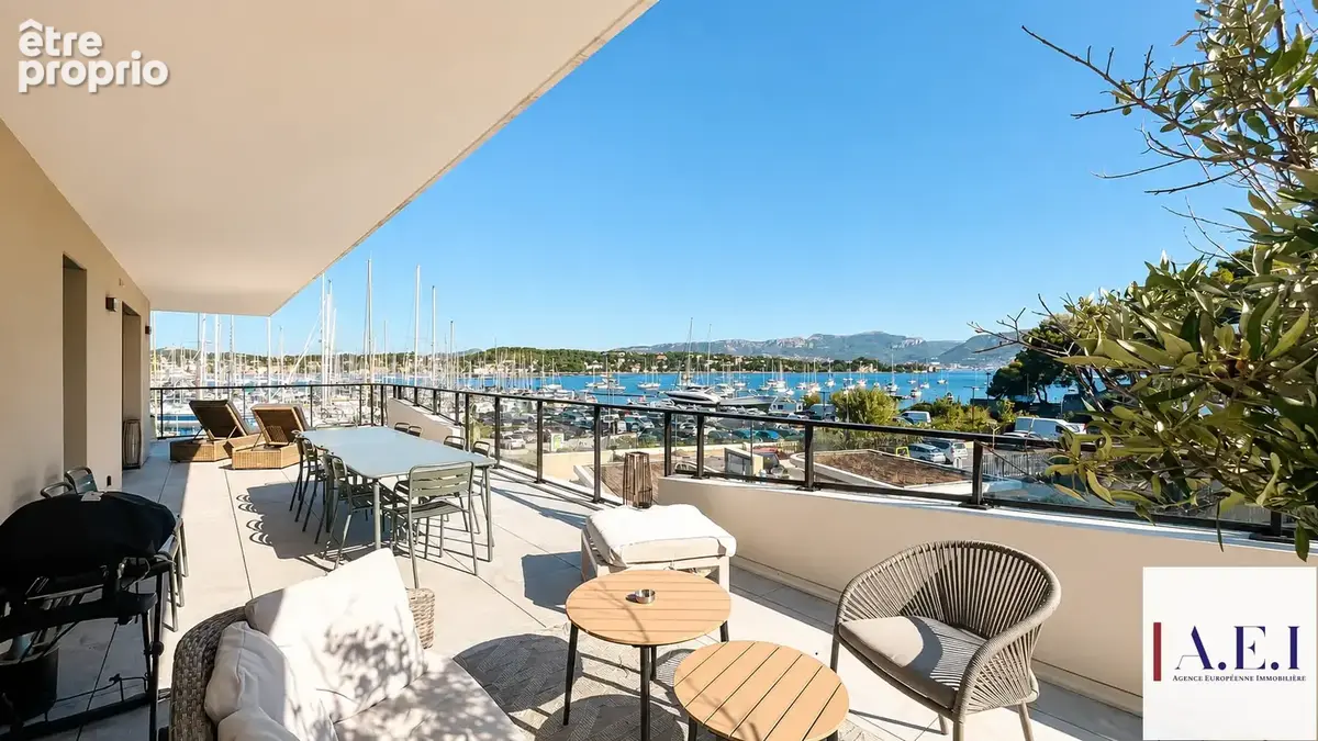 Photo Appartement à Saint-Mandrier-Sur-Mer au prix de 945 000€