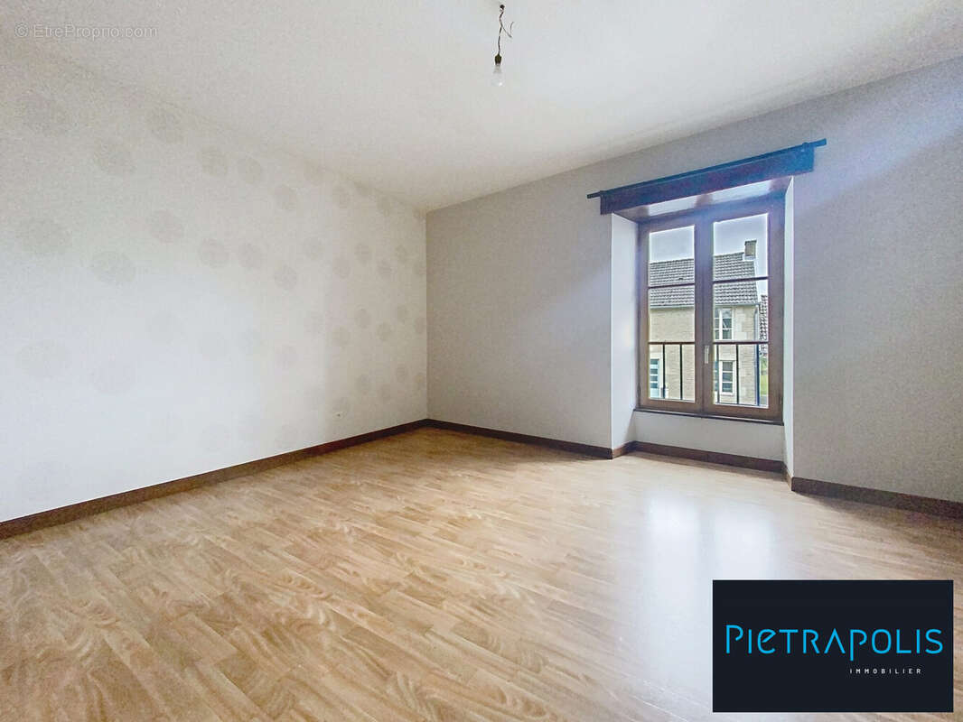 Maison à SEMOUTIERS-MONTSAON