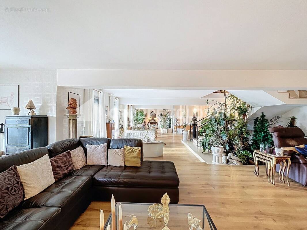 Maison à CASTELGINEST