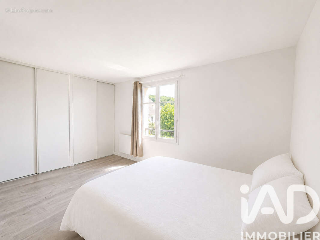 Photo 8 - Maison à CORMEILLES-EN-PARISIS
