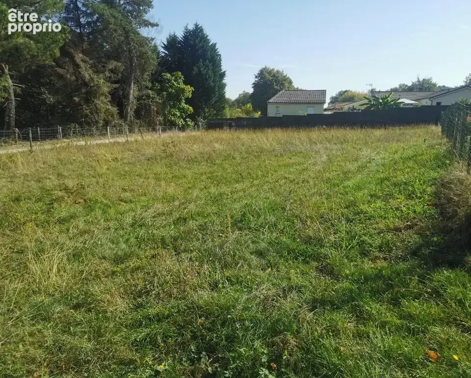 Photo Terrain à Fargues au prix de 59 000€