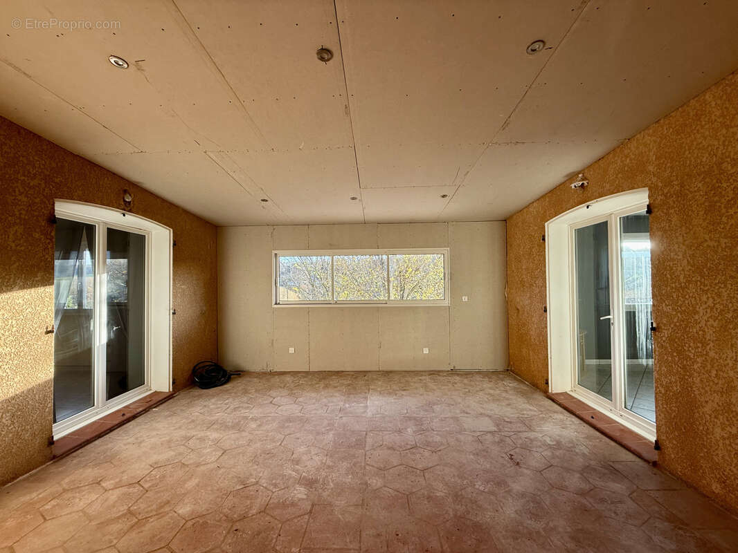 Maison à LE CASTERA