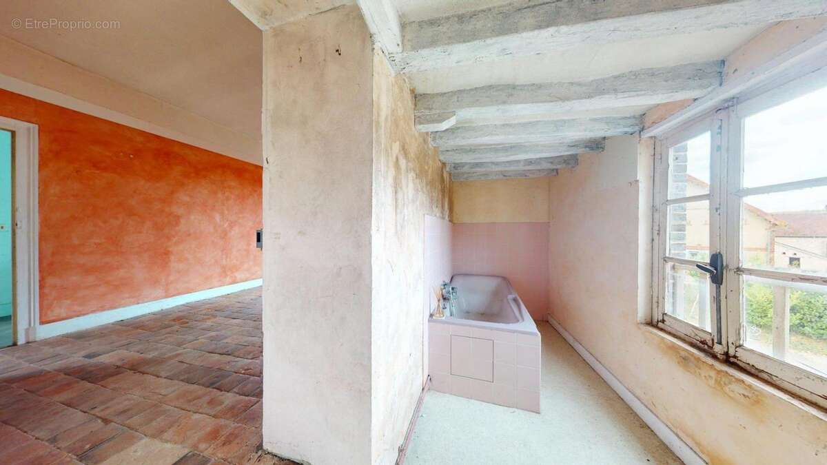 Local commercial - 7 chambres - photo 17