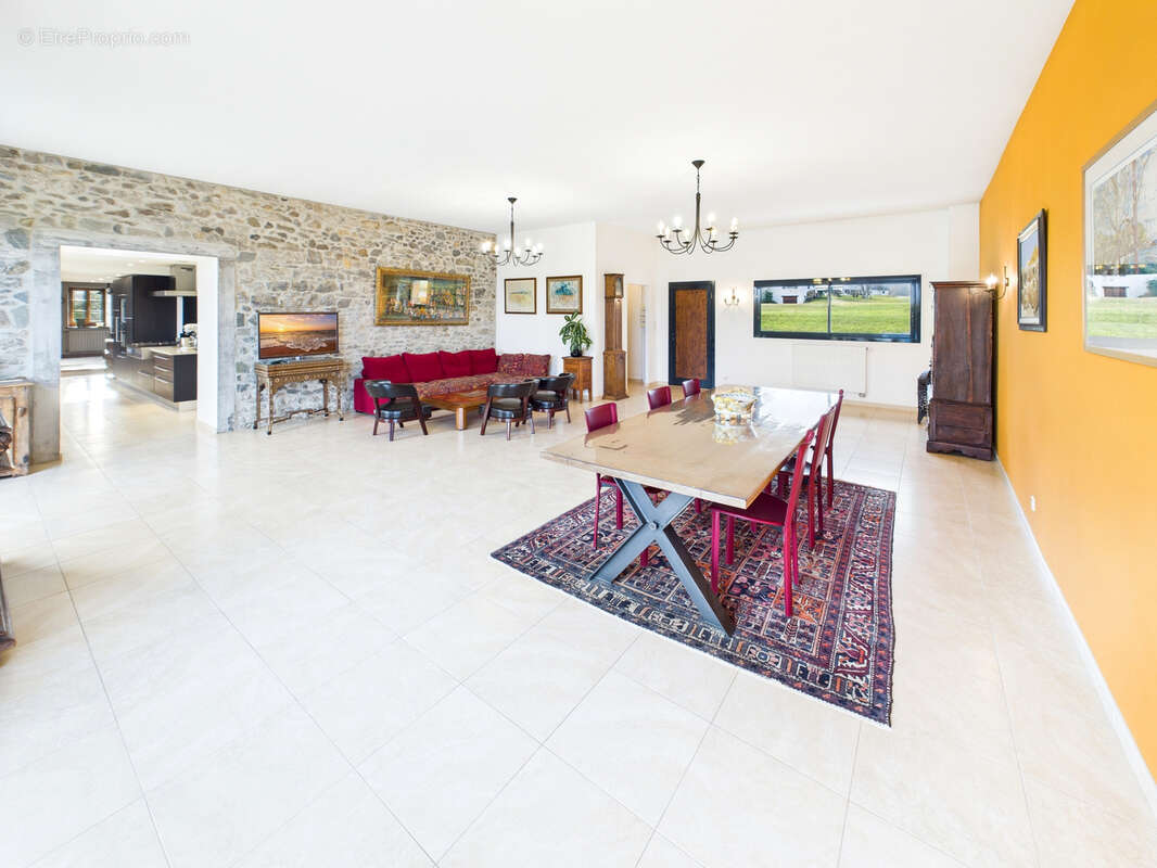Maison à MASSONGY