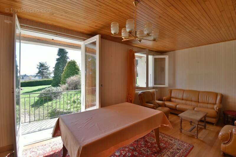 Maison à SAINT-AGREVE