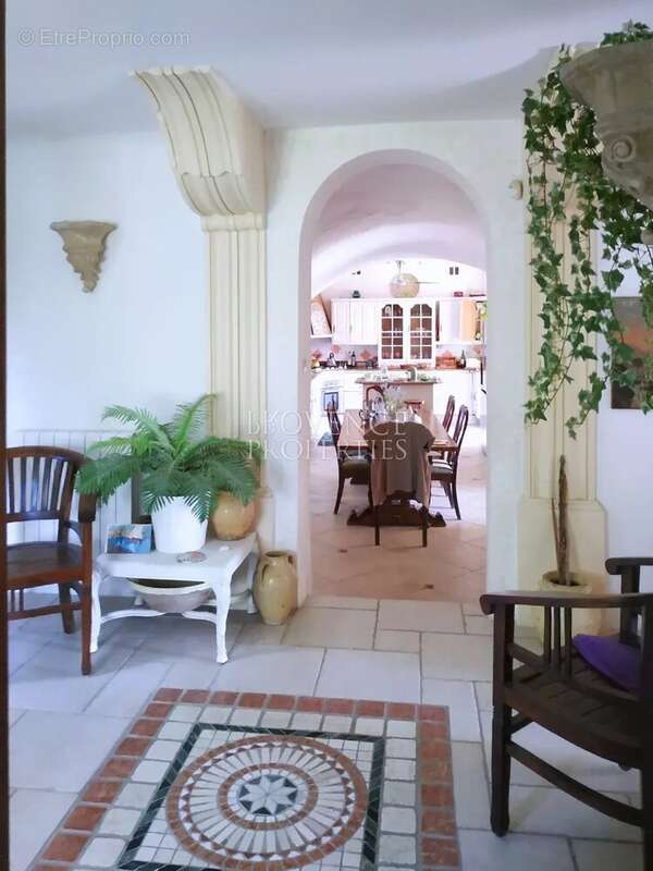 Maison à CORRENS
