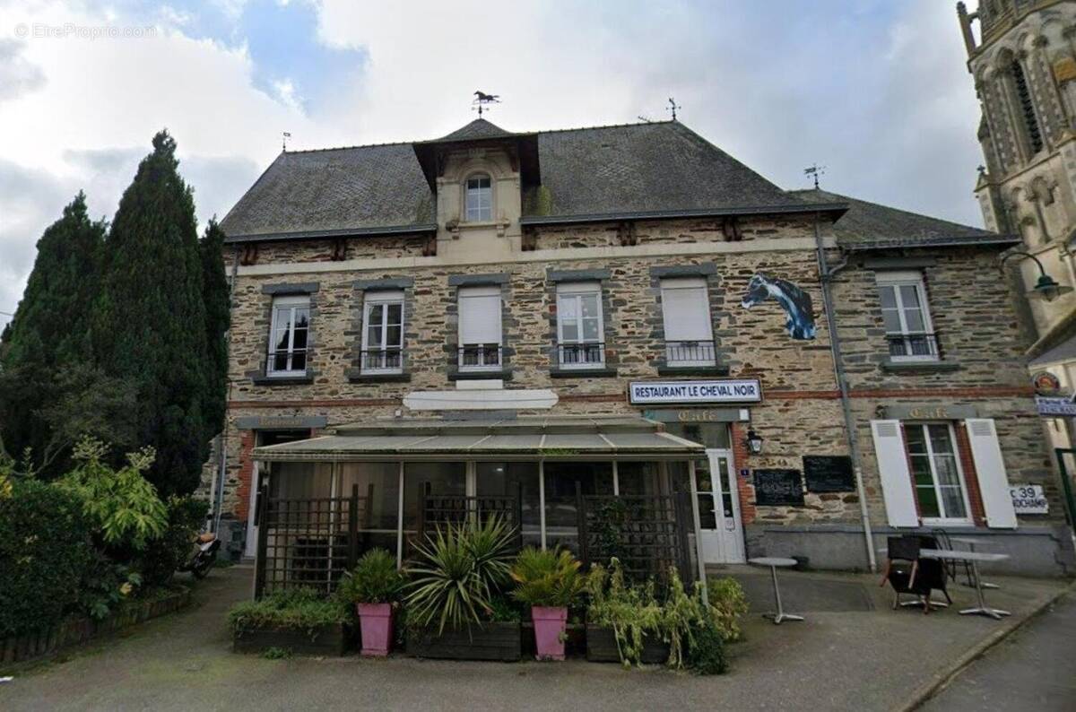 Photo 1 - Commerce à SAFFRE