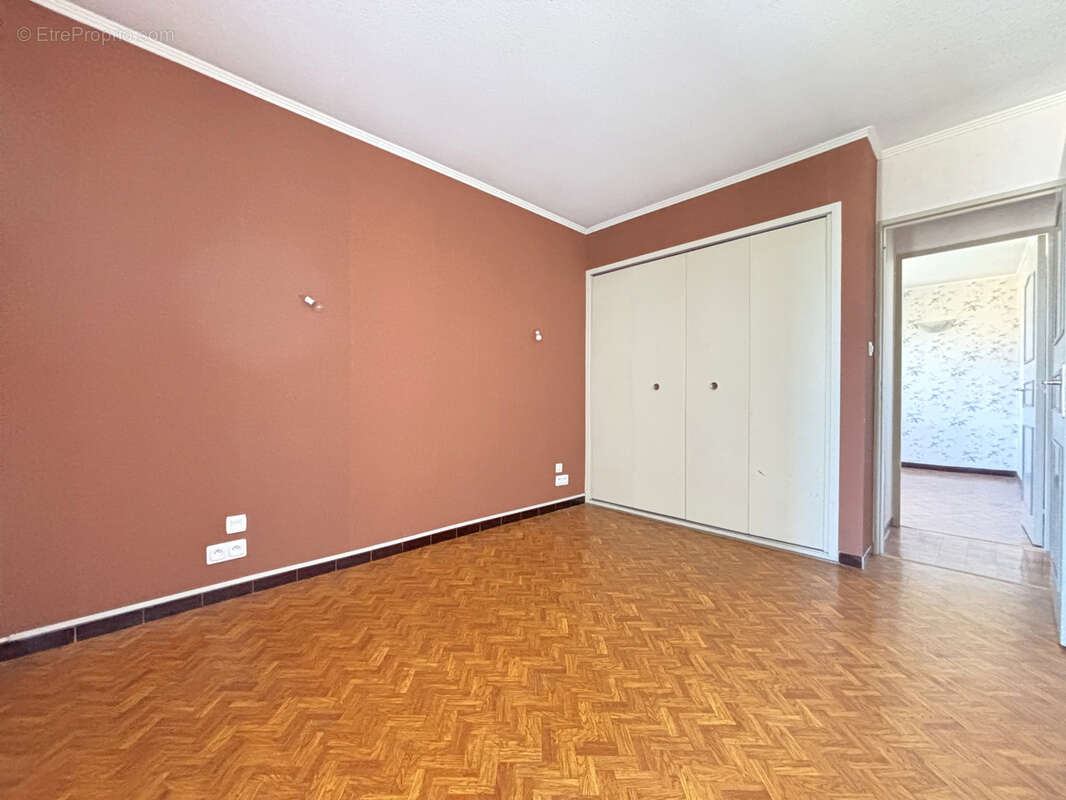 Appartement à LA VALETTE-DU-VAR