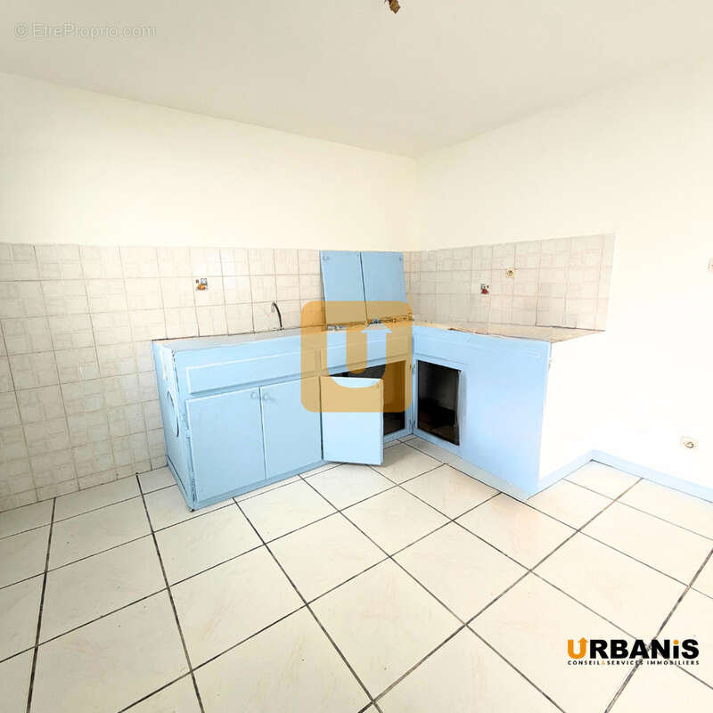 Maison à LES TROIS-BASSINS