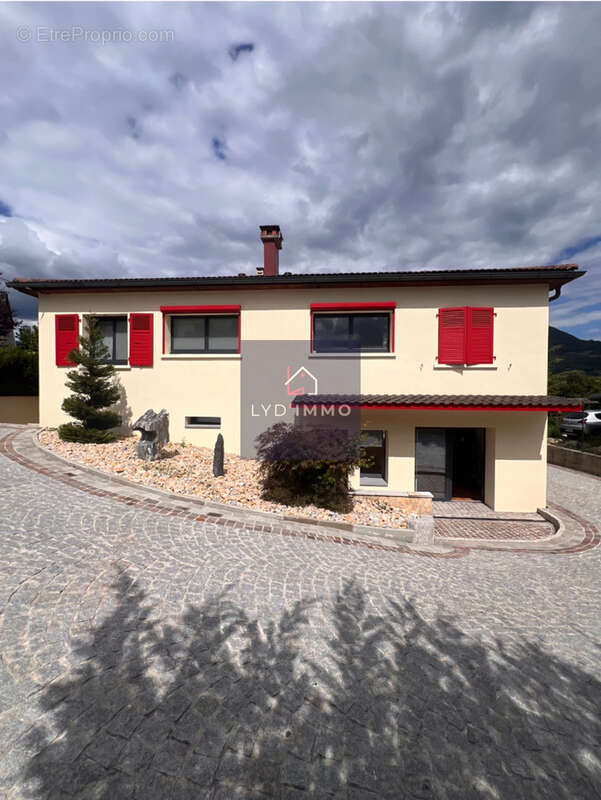 Maison à LANCRANS