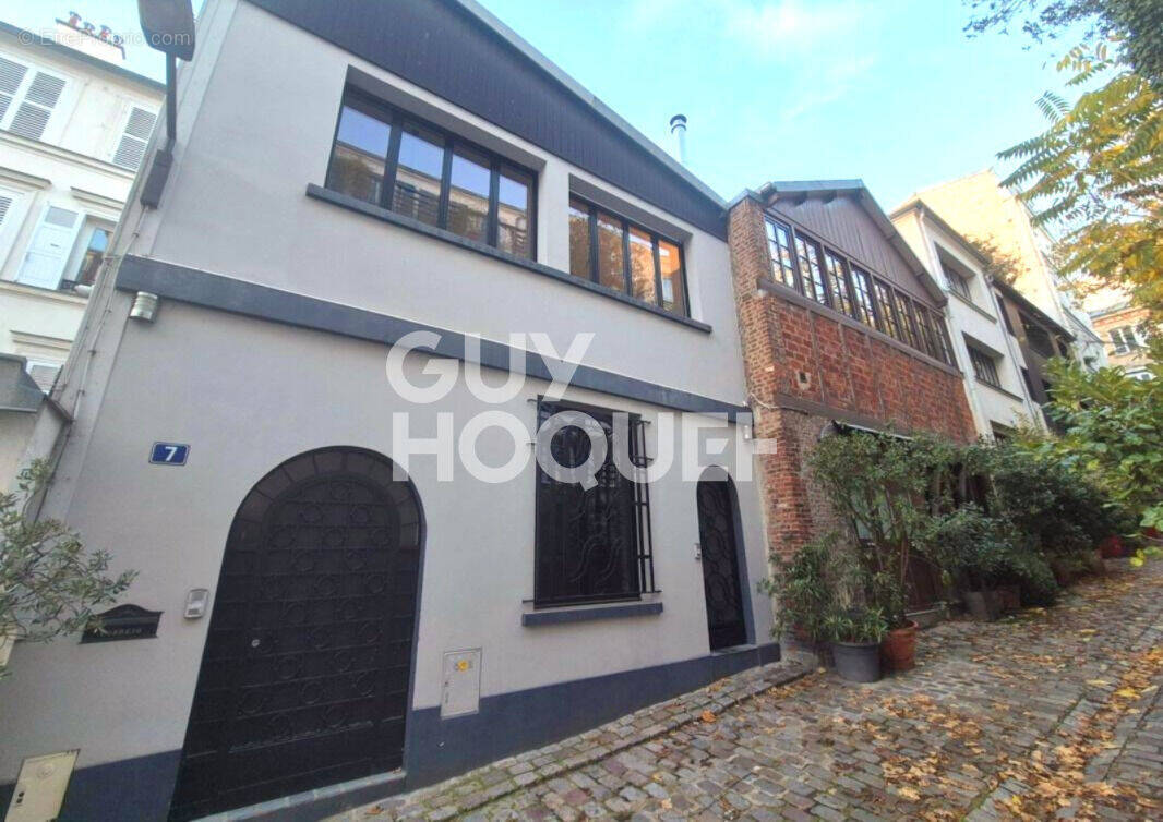 Maison à PARIS-18E