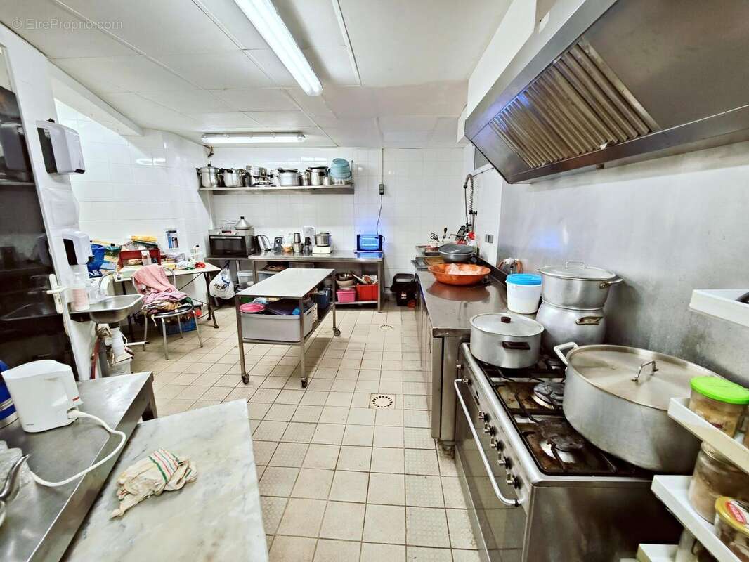 Photo 4 - Commerce à PESSAC