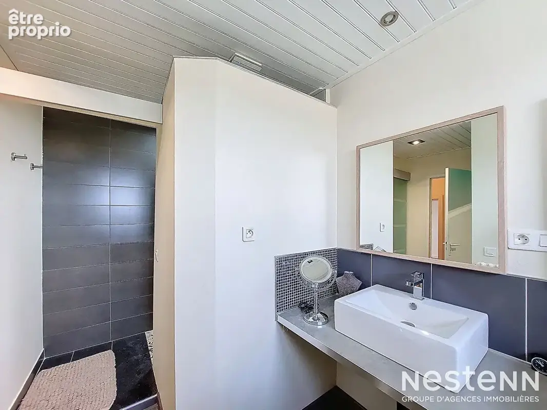 A Vendre Maison de 210 m² avec dépendances, garage et parc arboré de plus de 3700 m² à Gazaupouy - photo 13