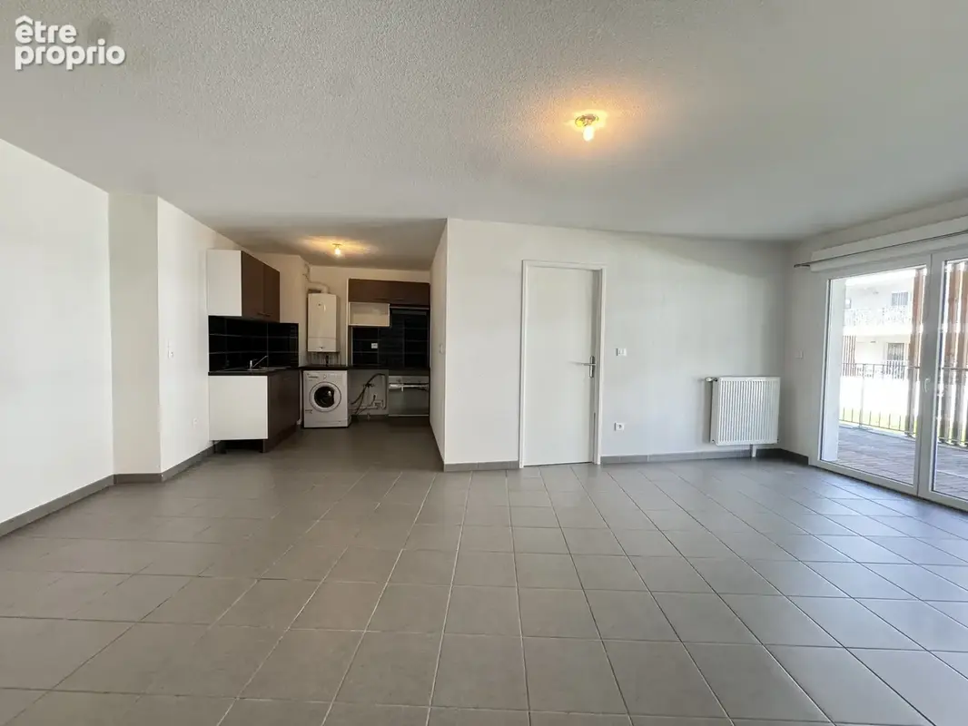 APPARTEMENT T4 de 80 M2 avec un balcon de 30 M2 et 2 Parking en S-sol - photo 5
