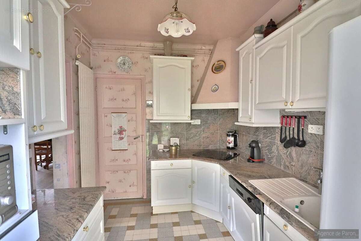 Maison à VERRIERES-LE-BUISSON