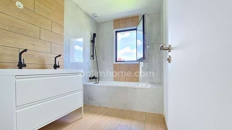 Maison recente familiale et contemporaire - 5 chambres - quartier residentiel brece - excellent dpe - photo 12