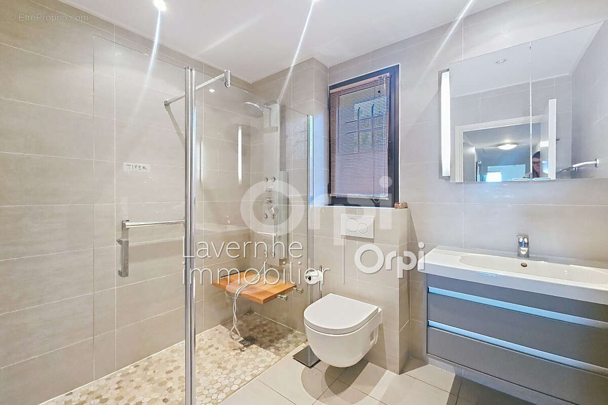 Appartement à VILLENEUVE-LOUBET