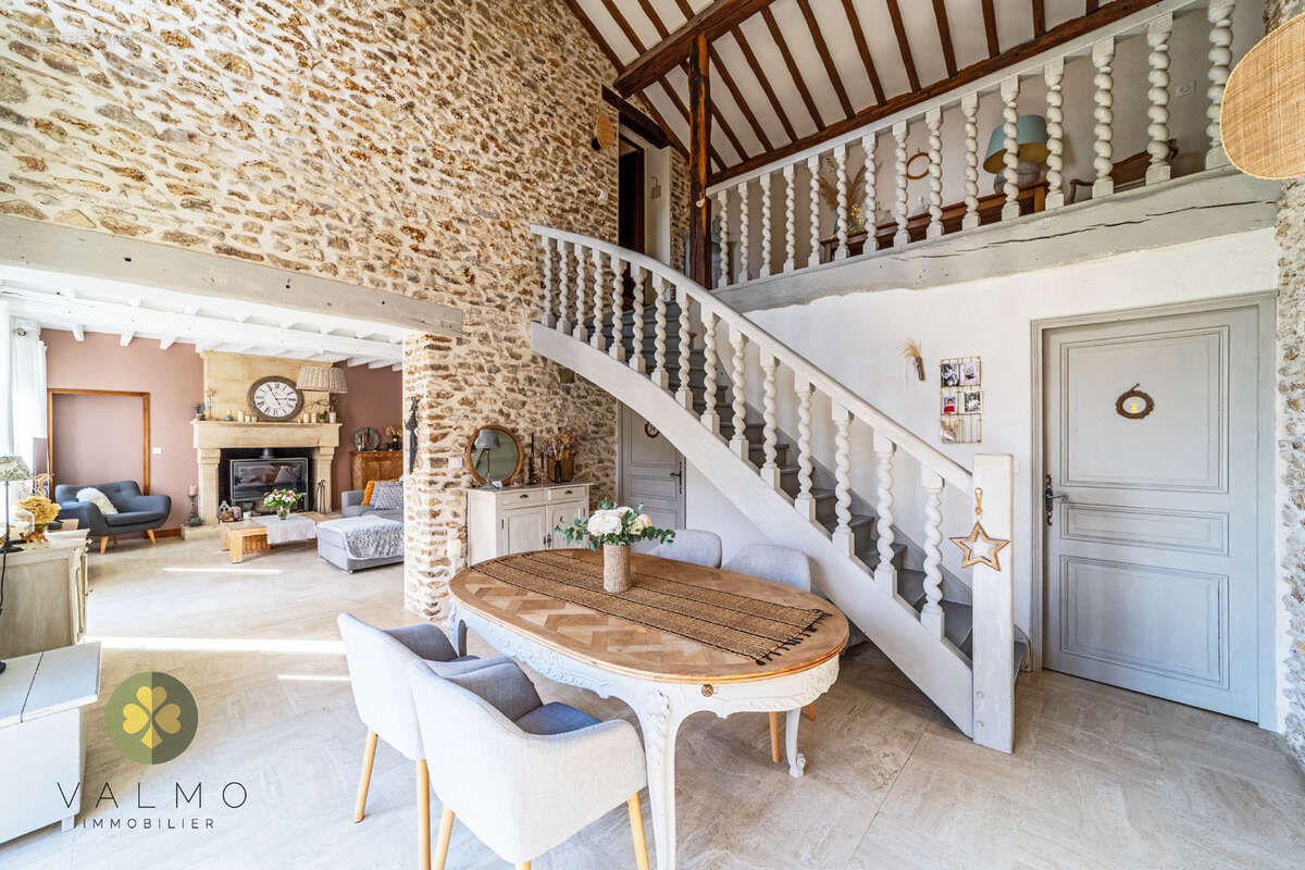 Maison à CONDE-SUR-VESGRE