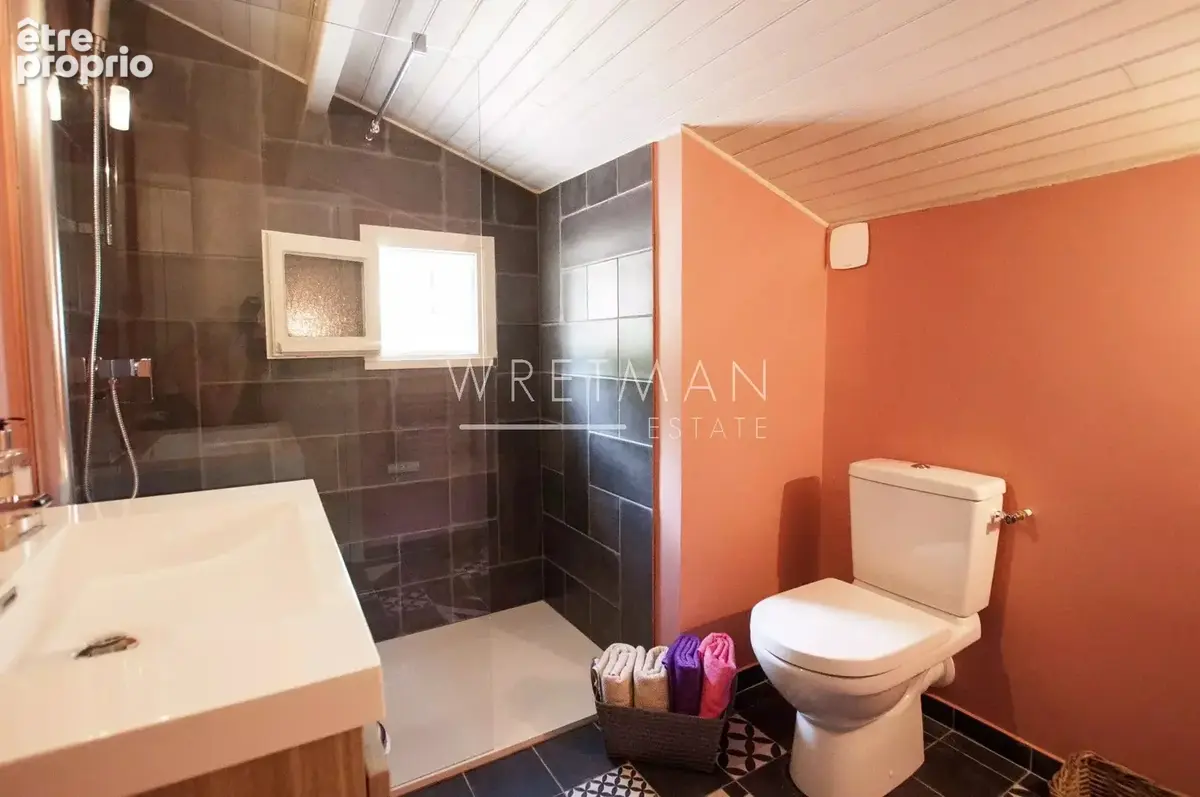 Co Exclusive À vendre près de Valbonne - Domaine de 3 logements - photo 28