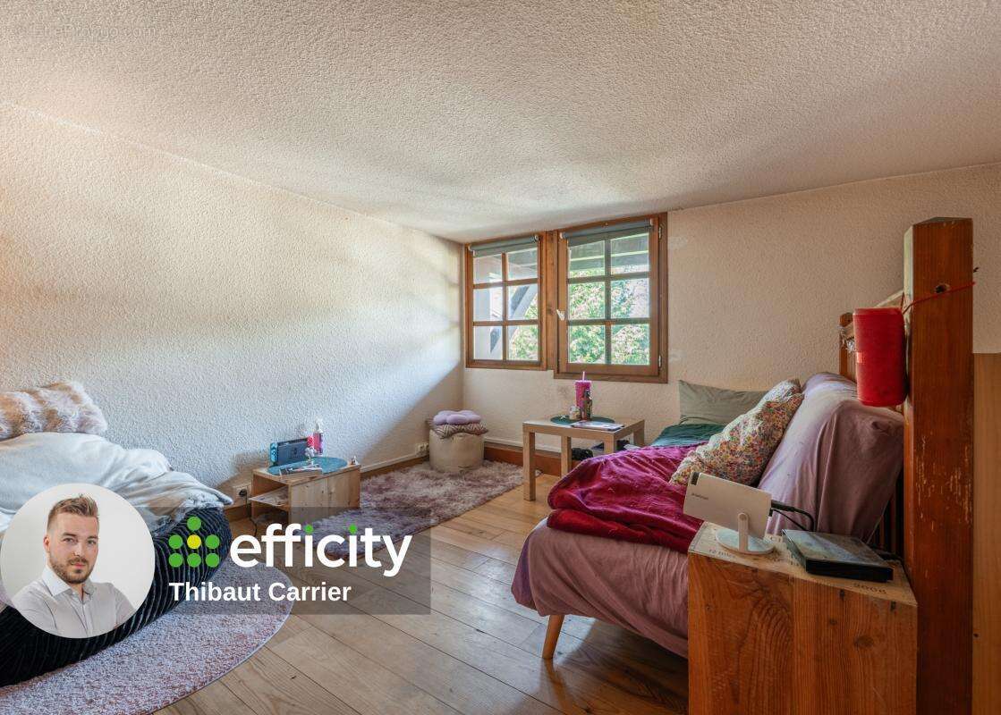 Appartement à DEMI-QUARTIER