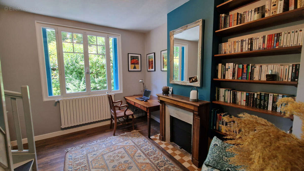 CÔTES D'ARMOR Belle maison rénovée de 4 chambres avec jardin, terrase, à proximité d'une rivière et d'un site prisé pour de natu - photo 7