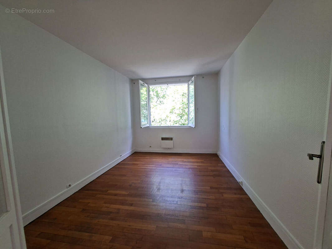 Appartement à ISSY-LES-MOULINEAUX