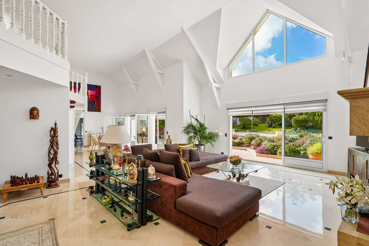 Maison à LOUVECIENNES