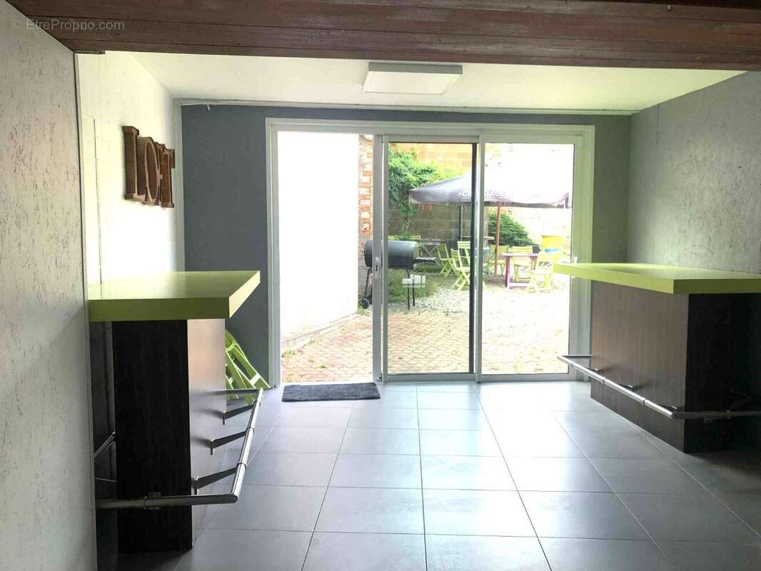 Maison à LA SALLE-DE-VIHIERS