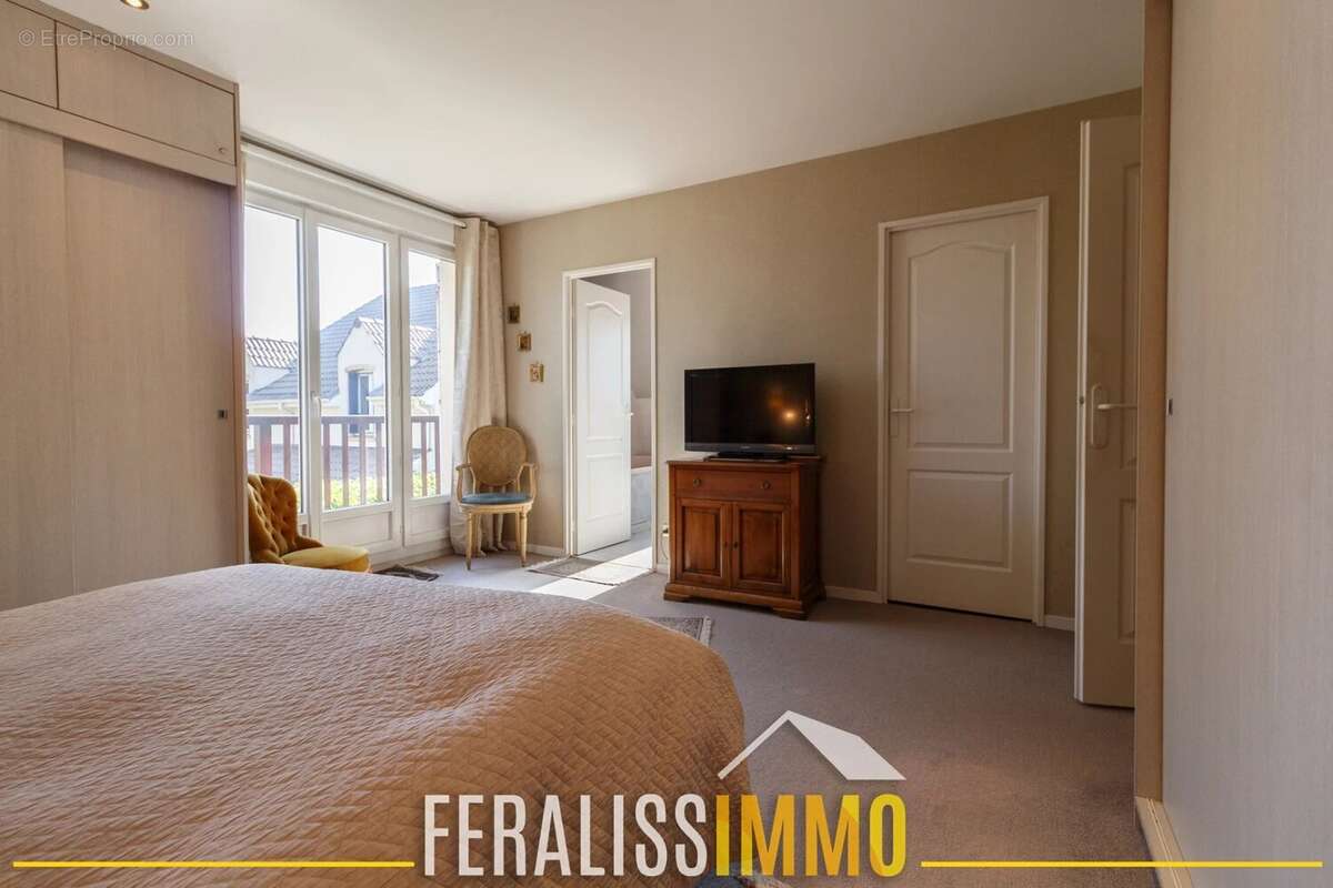 Maison à COURDIMANCHE