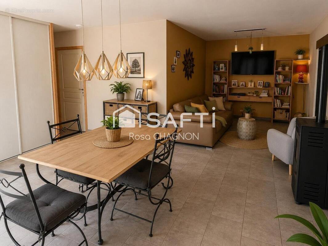 Photo 1 - Maison à LE BUSSEAU