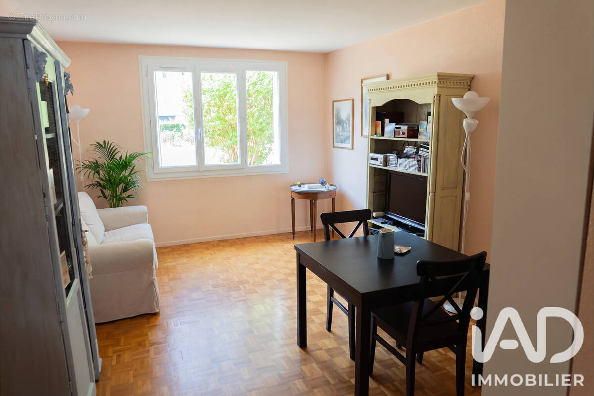 Photo 1 - Appartement à VERSAILLES