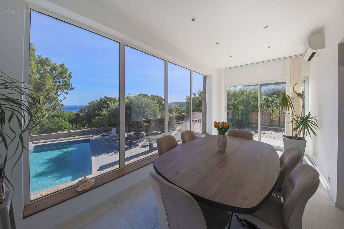 Marine de Davia Villa 7 pièce(s) 200 m2 avec vue mer et piscine - photo 8