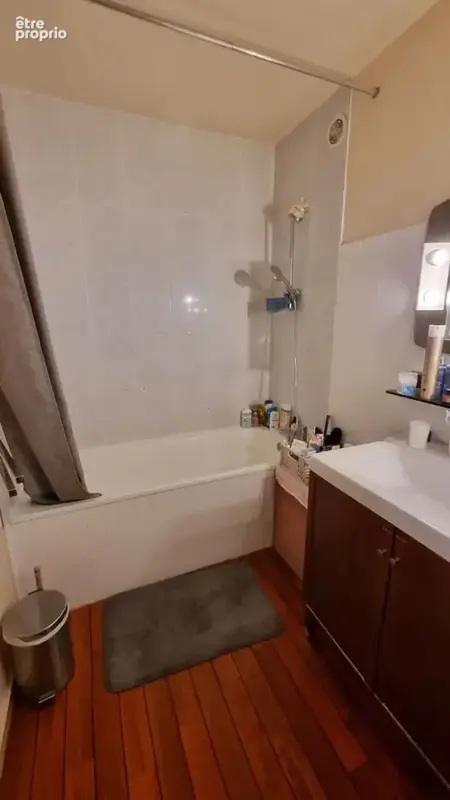 Lumineux appartement 5 pièces - vendu occupé - au dernier étage avec vue dégagée - photo 6