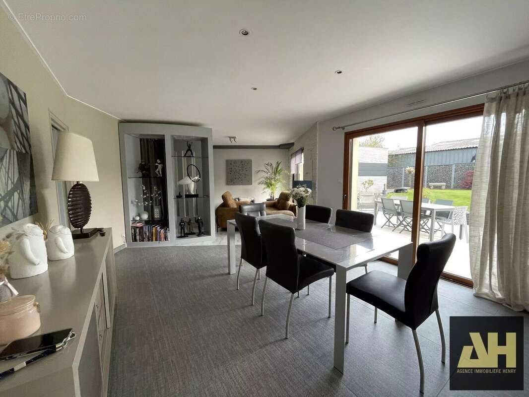 Maison à PLOUNEVENTER