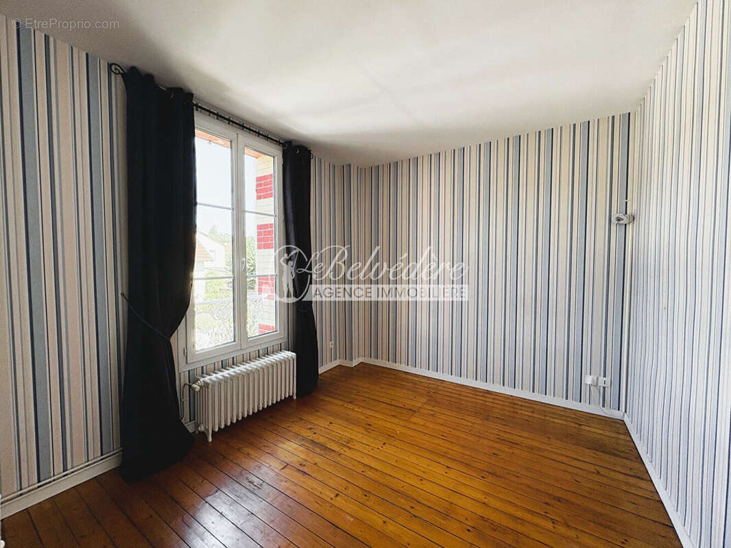 Maison à SAINT-LEU-LA-FORET