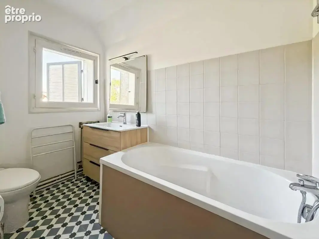  Ensemble immobilier avec maison périgourdine et deux gîtes – Vue panoramique – Terrain 4 091 m²  - photo 15