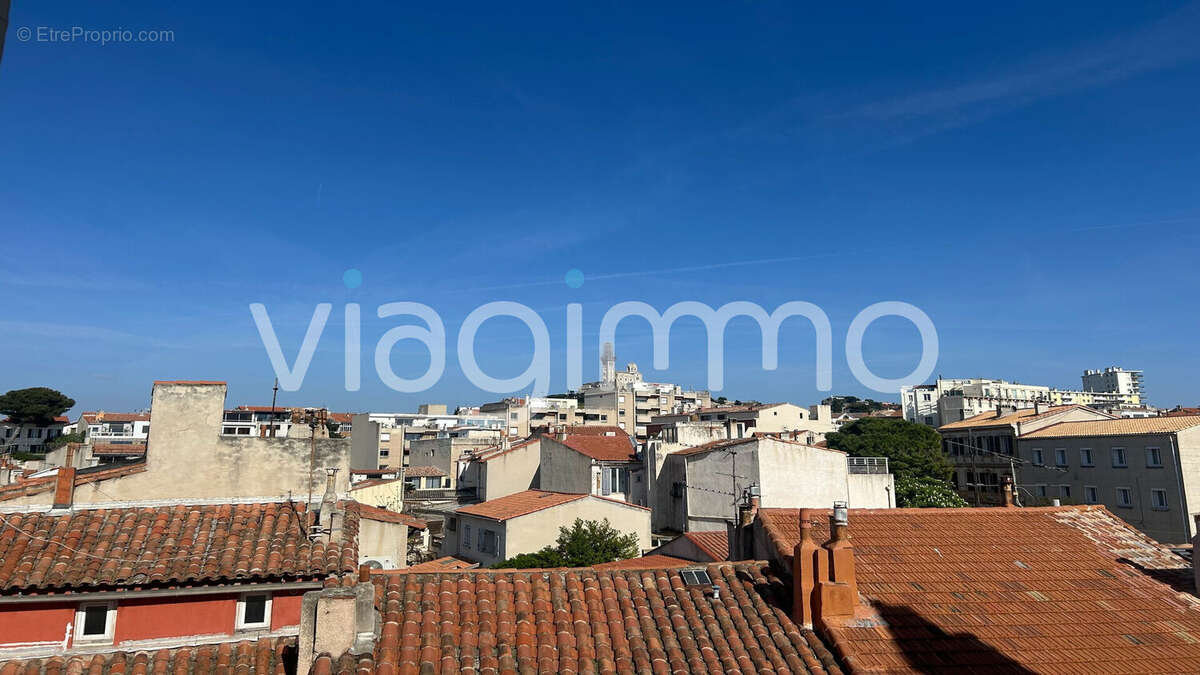 Appartement à MARSEILLE-7E