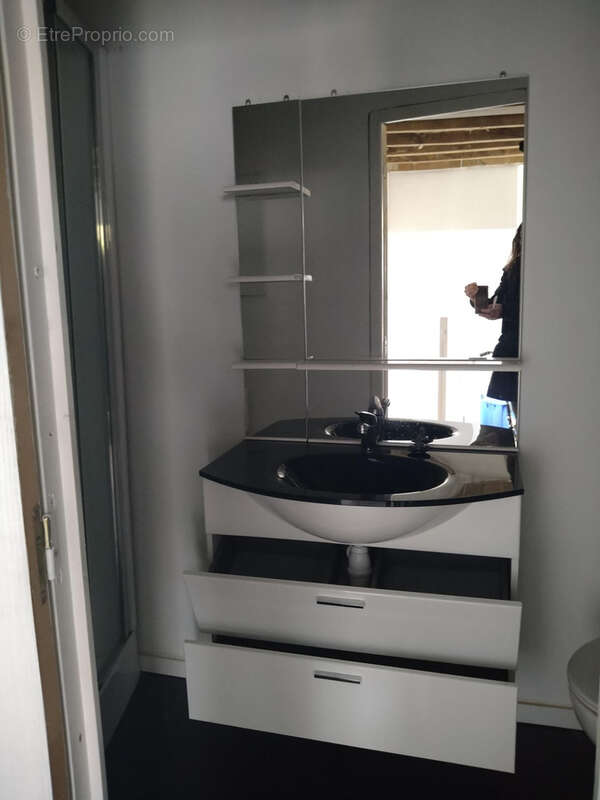 Maison à SAINT-GEORGES-LE-GAULTIER