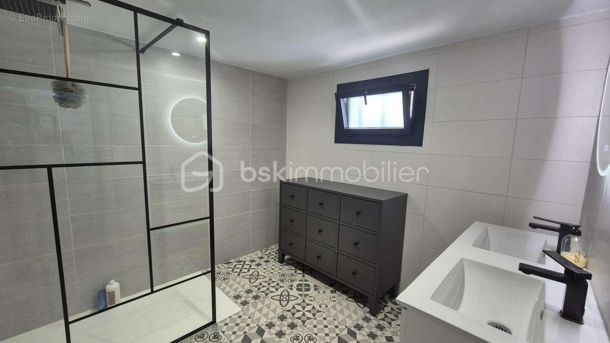 Maison à SAINT-CYPRIEN