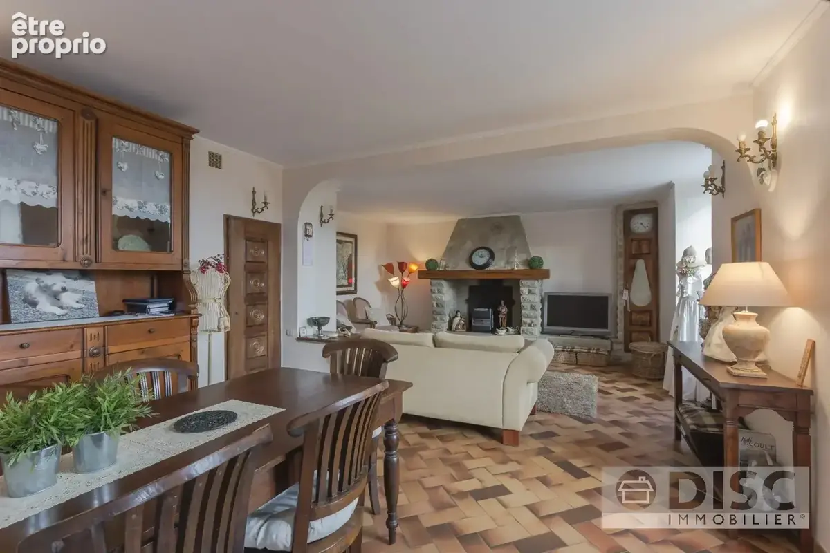 Maison avec appartement indépendant, grand jardin et dépendances. - photo 4