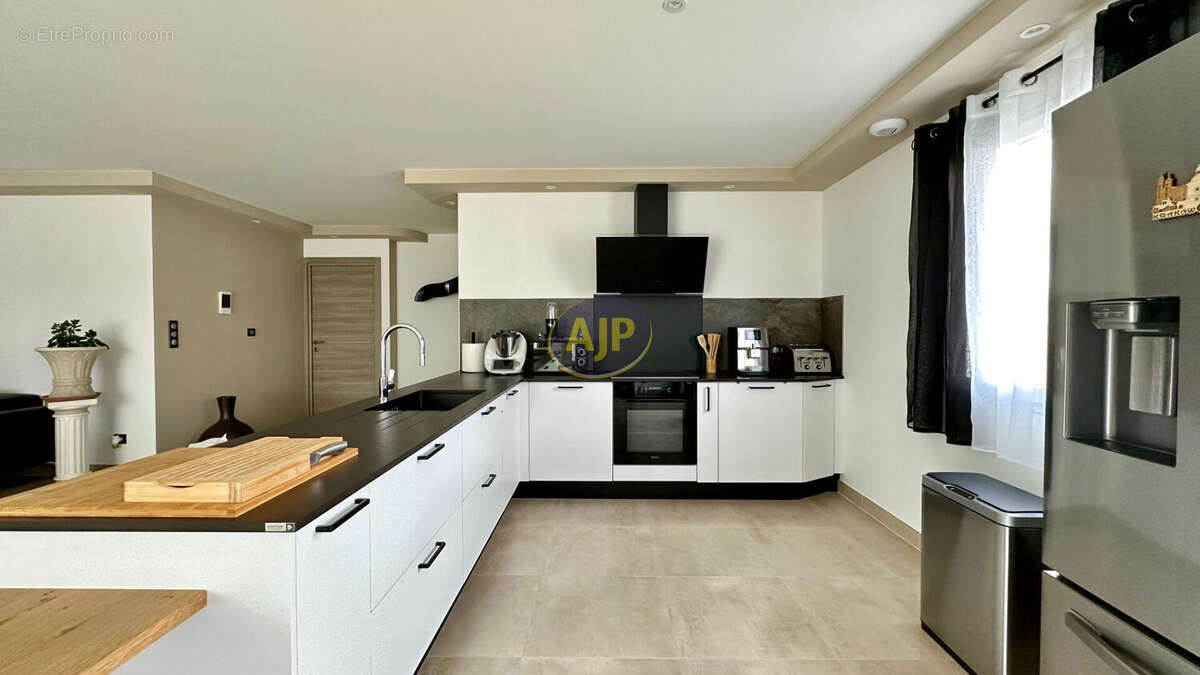 Maison à SAINT-MARTIN-DE-HINX