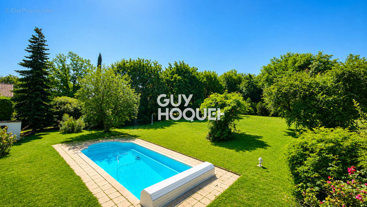 Maison à LA GAUDE