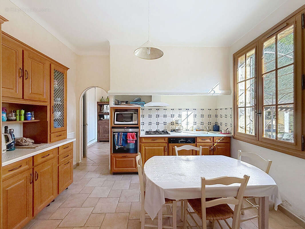 Maison à VILLENEUVE-LES-AVIGNON