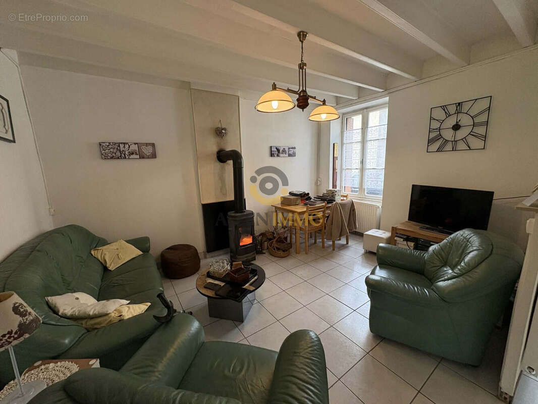 Maison à FAYE-L'ABBESSE