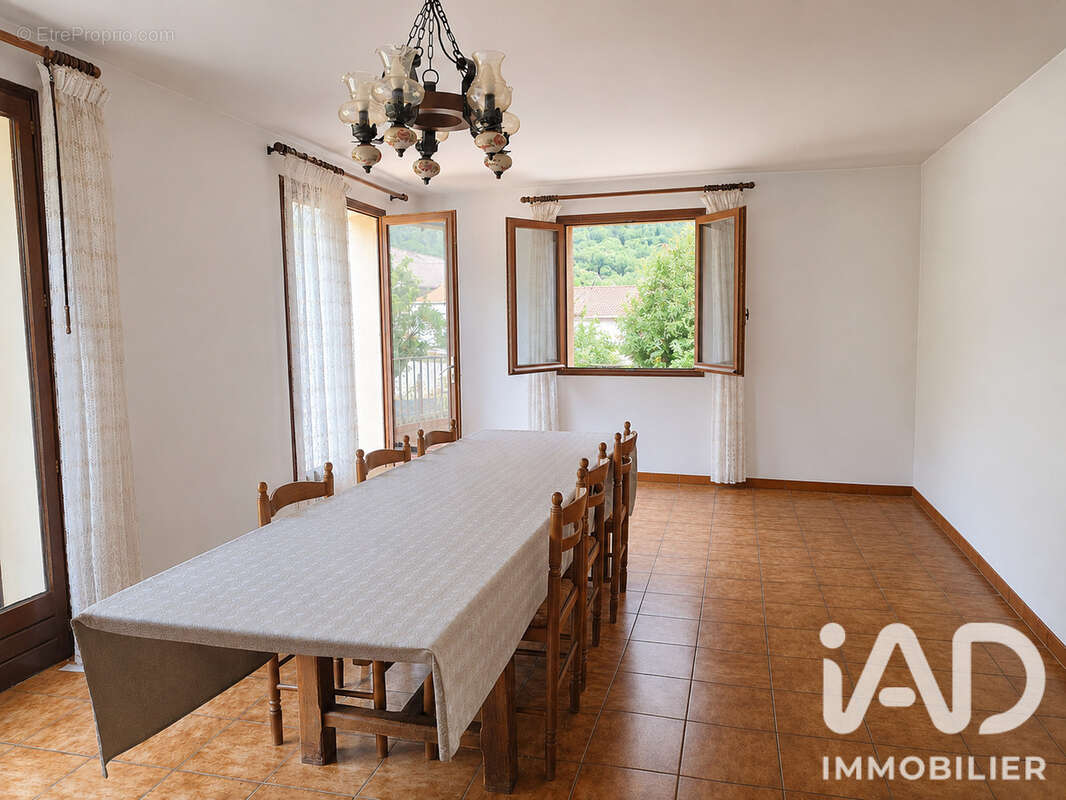 Maison 132 m² à Arles-Sur-Tech  - photo 5