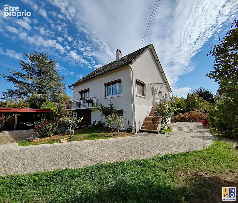 Maison 5 pièces 130 m² à vendre à Saint-Doulchard (18230) - photo 1