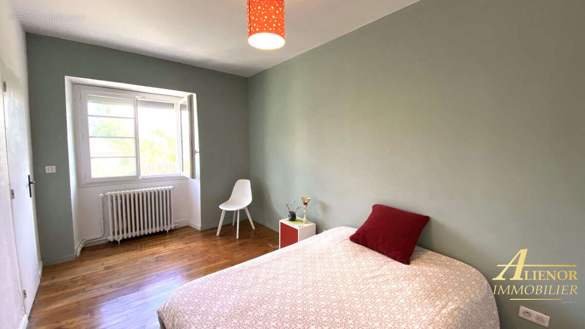 Maison en pierre rénovée avec grange, cour et jardin, proche Brantôme-en-Périgord - photo 5
