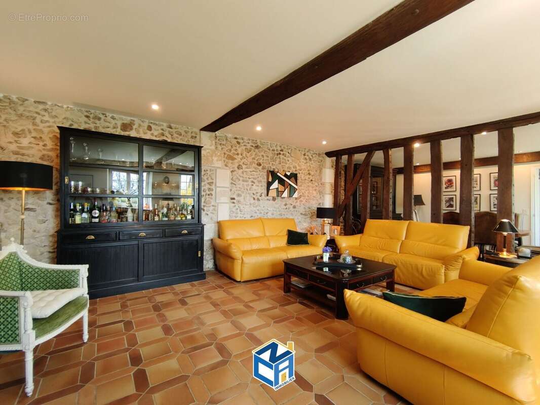 Maison à LES HERMITES