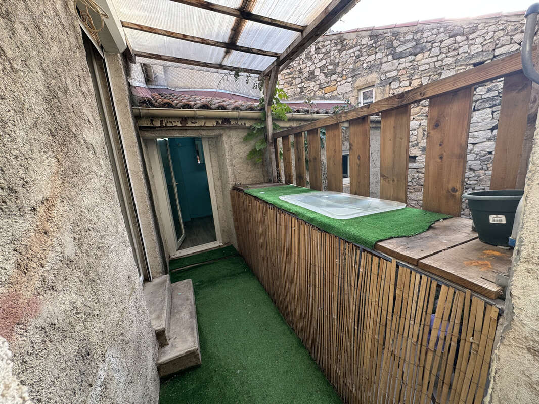 Villeneuve les maguelone - maison de village a 6km de montpellier 60m2 avec exterieur - photo 5